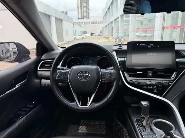 Toyota Camry — Фото автомобиля 9