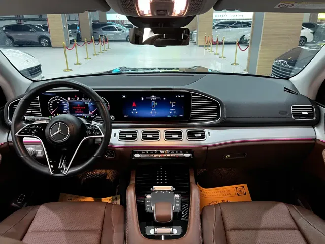 Mercedes-Benz GLS-Class — Фото автомобиля 11