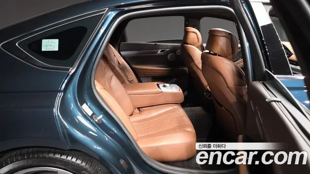 Genesis G80 RG3 — Фото автомобиля 12