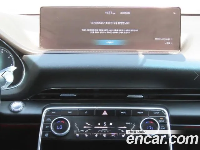 Genesis GV80 — Фото автомобиля 11