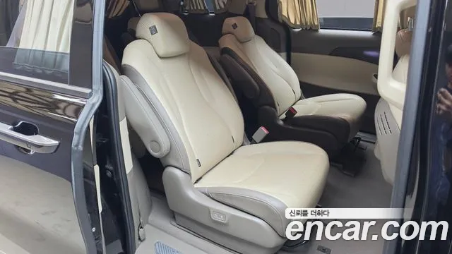 Kia Carnival 4th Gen — Фото автомобиля 17