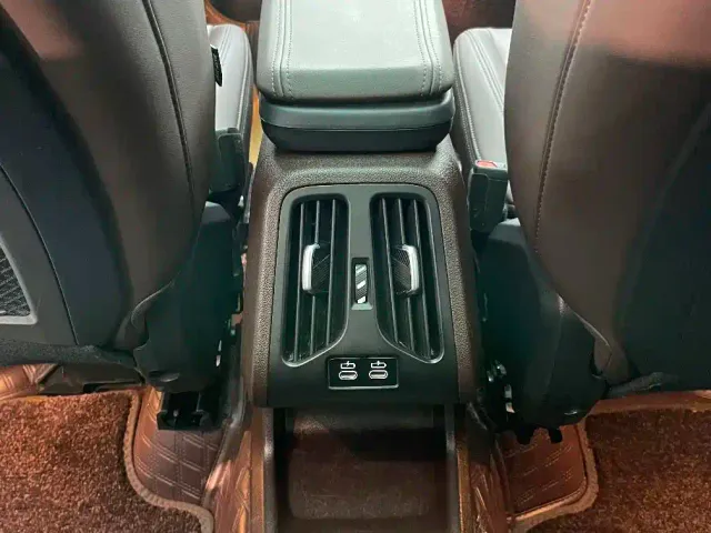 BMW X1 — Фото автомобиля 14