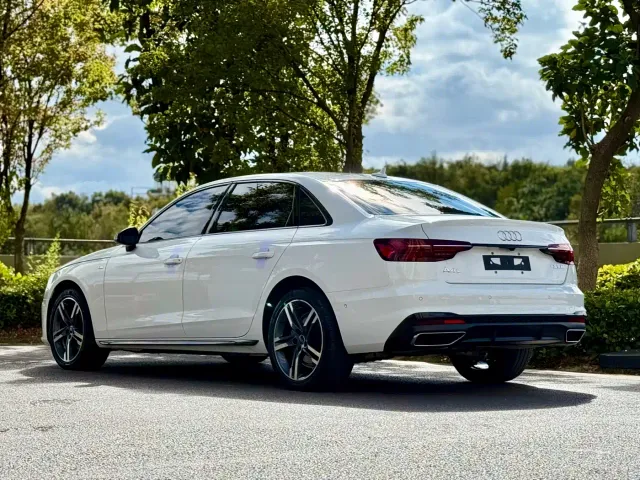 Audi A4L — Фото автомобиля 7