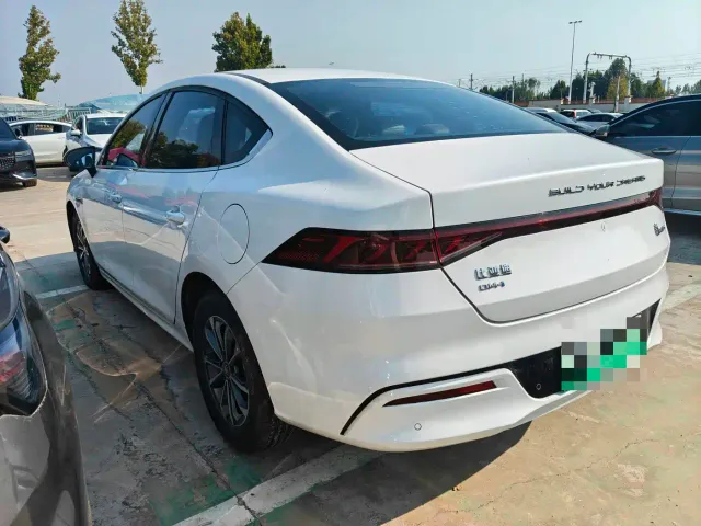 BYD Qin PLUS — Фото автомобиля 9