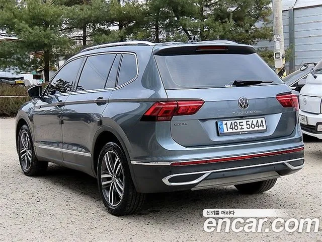 Volkswagen Tiguan — Фото автомобиля 3