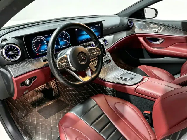 Mercedes-Benz CLS-Class — Фото автомобиля 4