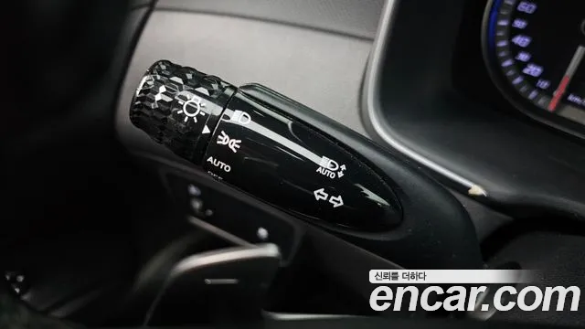 Hyundai Tucson Tucson (NX4) Дизель 2.0 2WD — Фото автомобиля 16