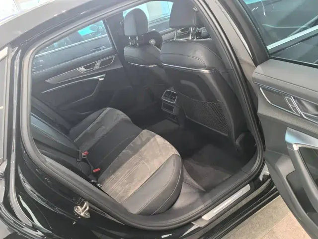 Audi A6L — Фото автомобиля 5