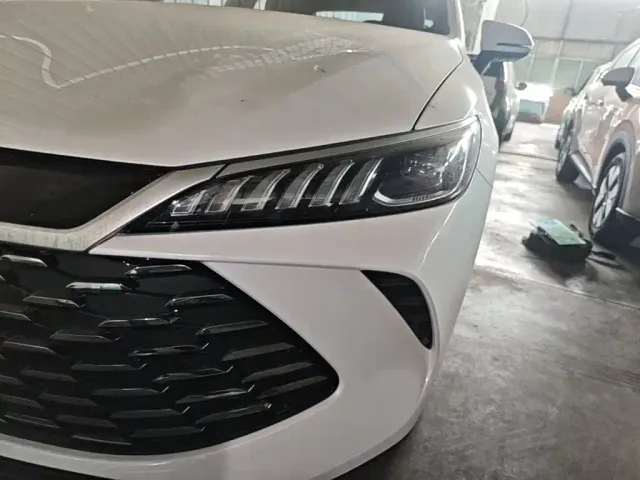 BYD Qin PLUS — Фото автомобиля 23