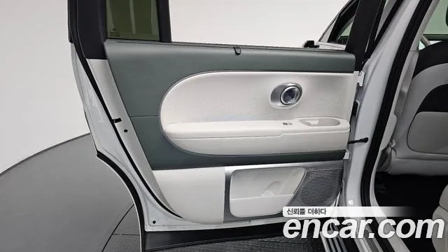 Hyundai Ioniq 9 — Фото автомобиля 14