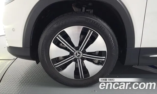 Mercedes-Benz EQB X243 — Фото автомобиля 5