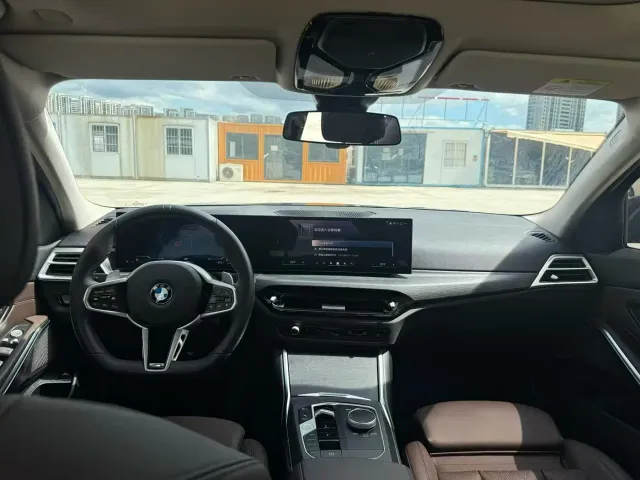 BMW 3 Series — Фото автомобиля 5