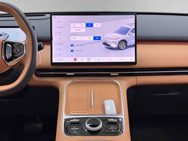 Geely Galaxy Galaxy Starship 7 EM-i 2025 120km Navigation Edition — Фото автомобиля 26
