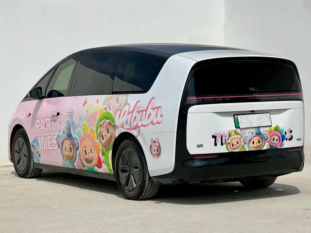 Li Auto MEGA — Фото автомобиля 4