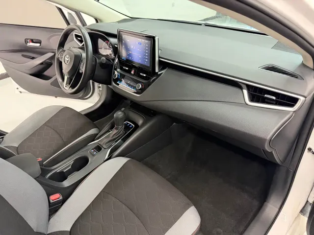 Toyota Corolla — Фото автомобиля 14