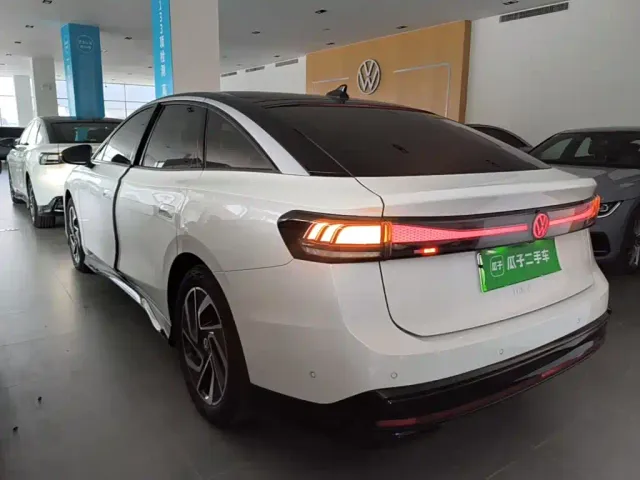 Volkswagen ID.7 Vizzion — Фото автомобиля 4