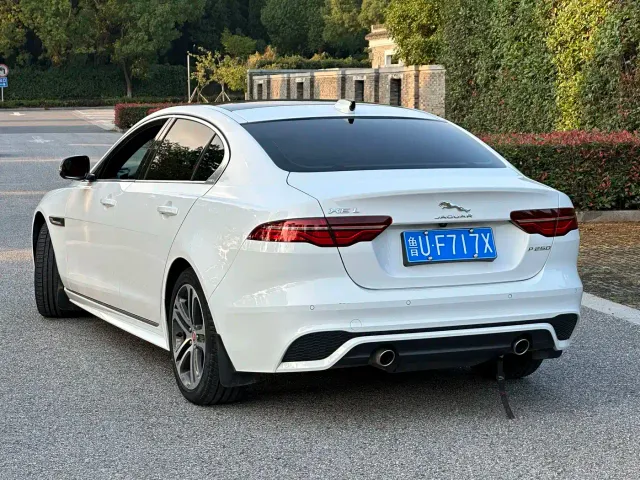 Jaguar XEL — Фото автомобиля 21