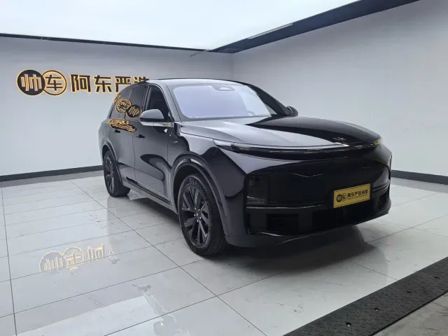 Li Auto L8 — Фото автомобиля 3