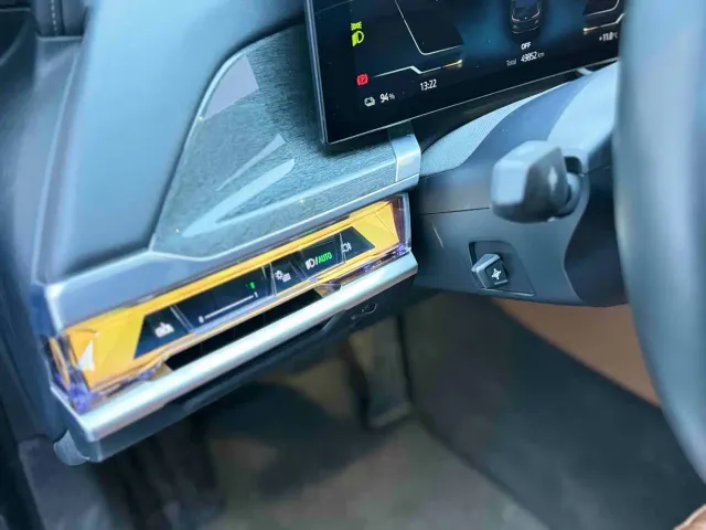 BMW i7 — Фото автомобиля 8