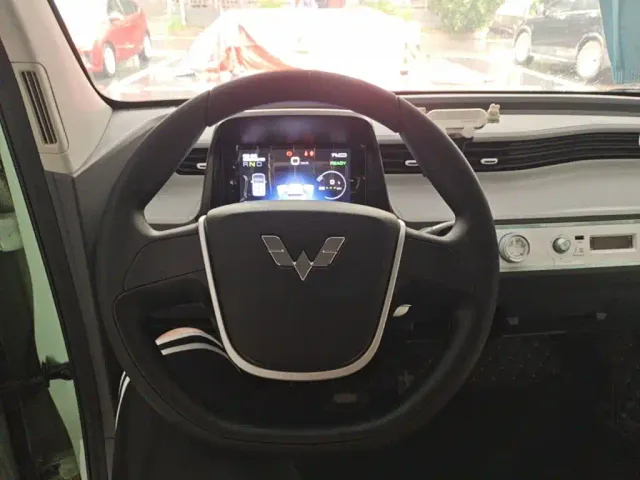 Wuling Hongguang Mini EV — Фото автомобиля 10