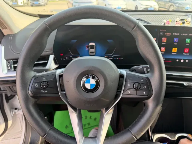 BMW X1 — Фото автомобиля 11