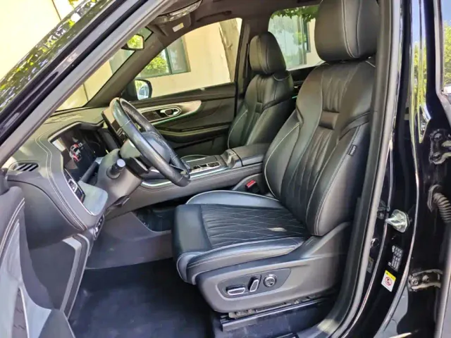GAC Trumpchi GS8 — Фото автомобиля 14