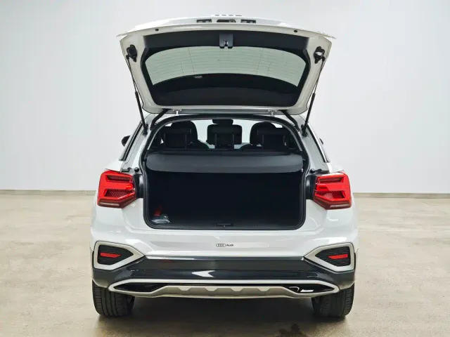 Audi Q2L — Фото автомобиля 6