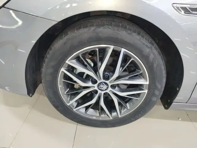BYD Qin PLUS — Фото автомобиля 22