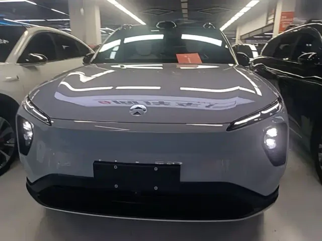 Nio ES6 — Фото автомобиля 2