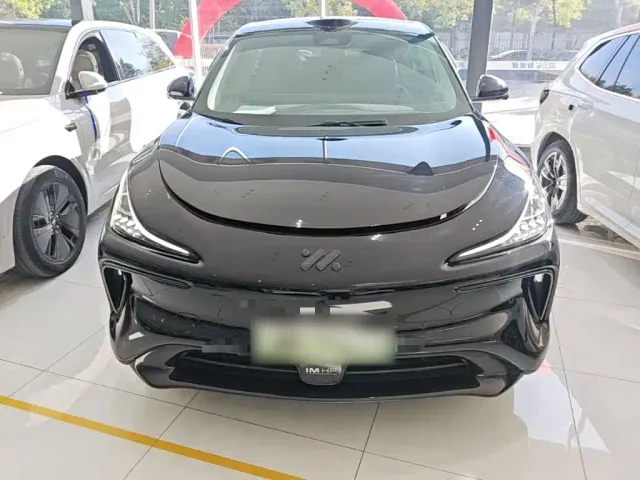 IM Motors LS6 — Фото автомобиля 2