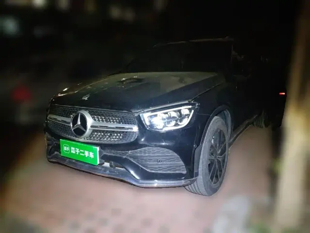Фотография автомобиля — Mercedes-Benz GLC-Class