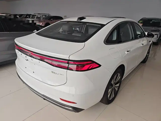 Geely Galaxy A7 — Фото автомобиля 6