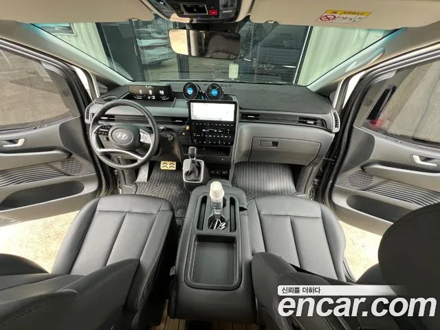 Hyundai Staria — Фото автомобиля 9