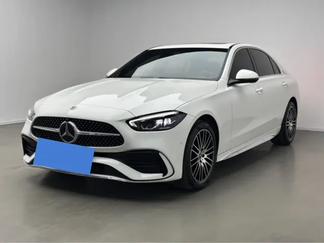 Фотография автомобиля — Mercedes-Benz C-Class