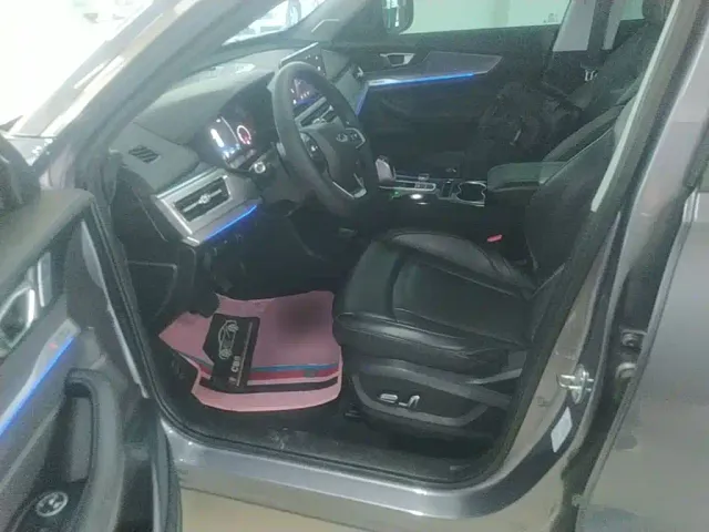 Chery Tiggo 8 — Фото автомобиля 14