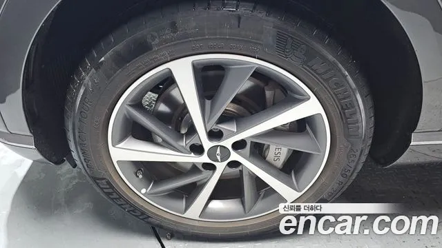Фотография автомобиля — Genesis GV80 2.5T Бензин AWD