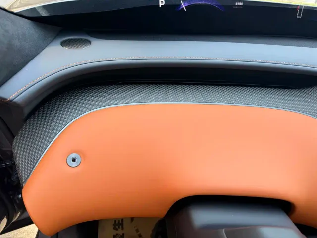 Xiaomi YU7 — Фото автомобиля 12