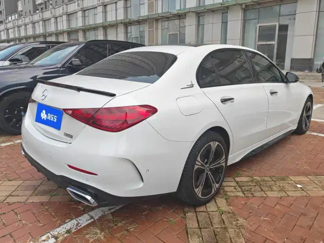 Mercedes-Benz C-Class — Фото автомобиля 3