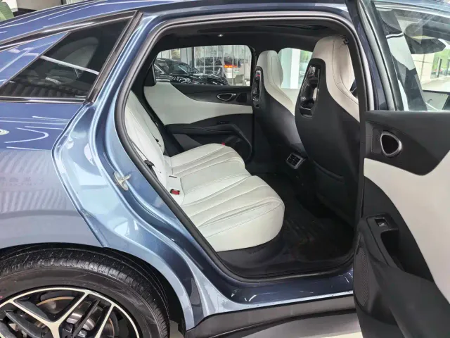 BYD Seal 06 — Фото автомобиля 16