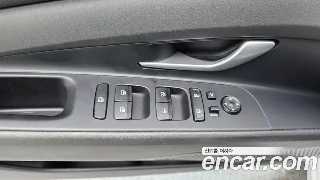 Hyundai AVANTE — Фото автомобиля 25