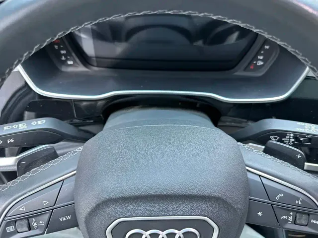 Audi Q3 — Фото автомобиля 11