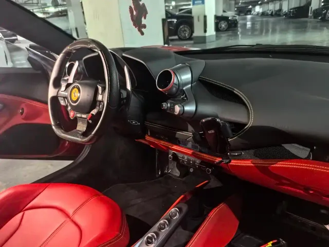 Ferrari F8 — Фото автомобиля 3