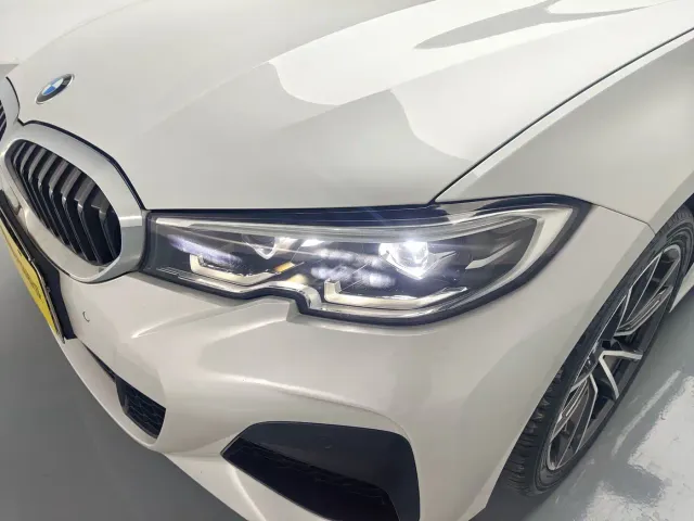 BMW 3 Series — Фото автомобиля 10