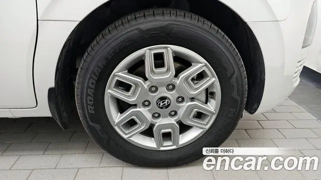 Hyundai Staria — Фото автомобиля 21