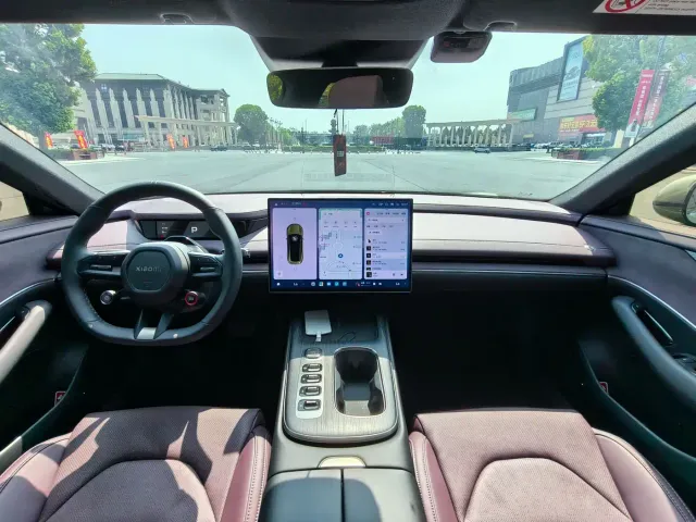 Xiaomi SU7 — Фото автомобиля 13