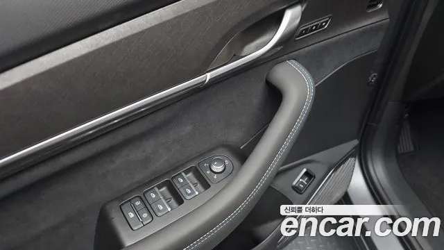 Renault-KoreaSamsung Grand Koleos Grand Koleos 2.0 Esprit Alpine 2WD — Фото автомобиля 15