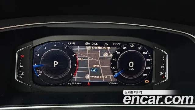 Volkswagen Tiguan — Фото автомобиля 8