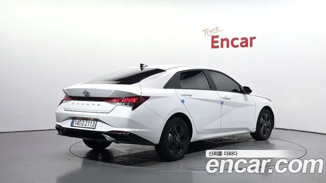 Hyundai AVANTE Avante (CN7) — Фото автомобиля 2