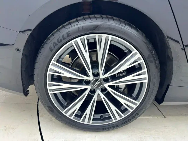 Audi Audi A6L 2025 45 TFSI quattro Premium Sport — Фото автомобиля 10