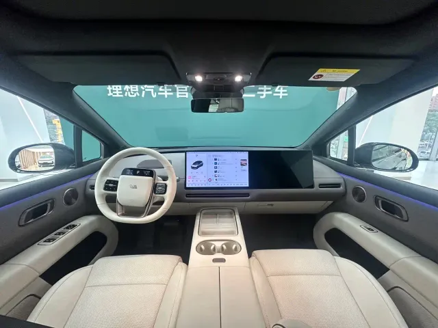 Li Auto i6 — Фото автомобиля 10